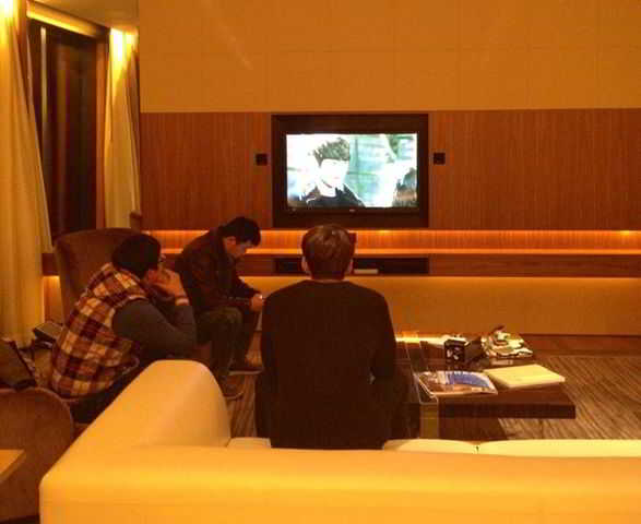 kim-woo-bin-vogue-girl-5