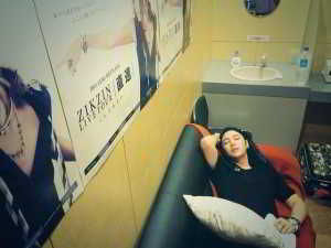 12220229335_6cf740403b_z