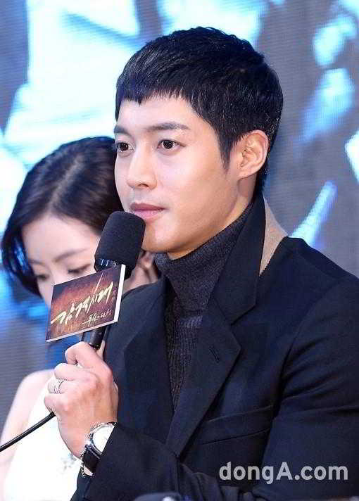 150982_440337576093896_1528989652_n