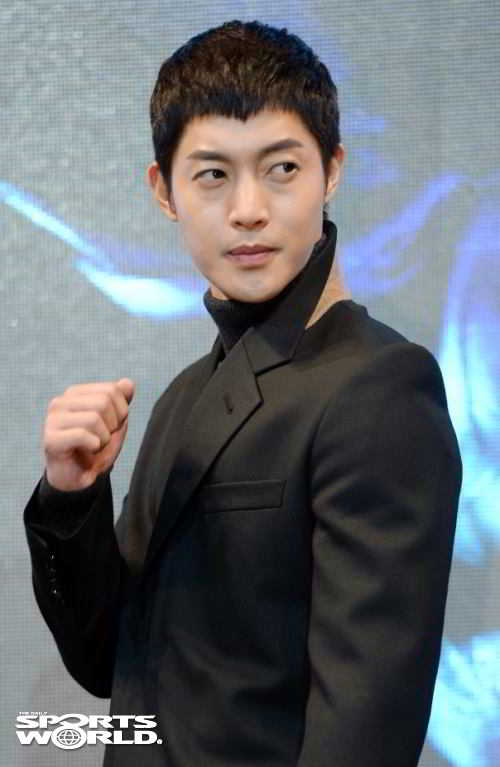 1530527_440344262759894_2090954443_n