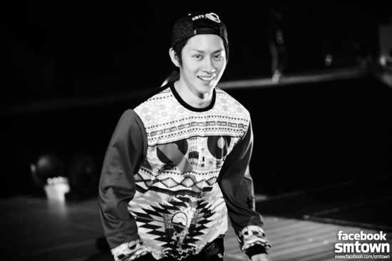 Super-Junior_1393075450_20140222_superjunior_concert5_10