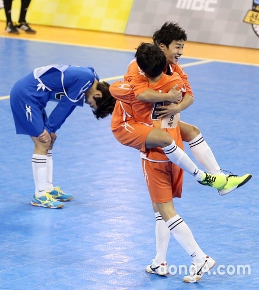 tumblr_mzcemoESCv1qhid44o1_1280