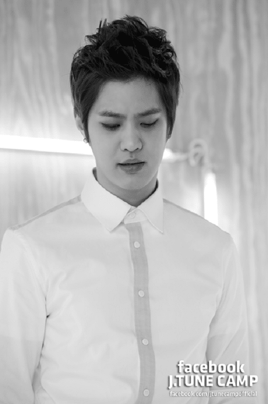 mblaq-seungho-bw