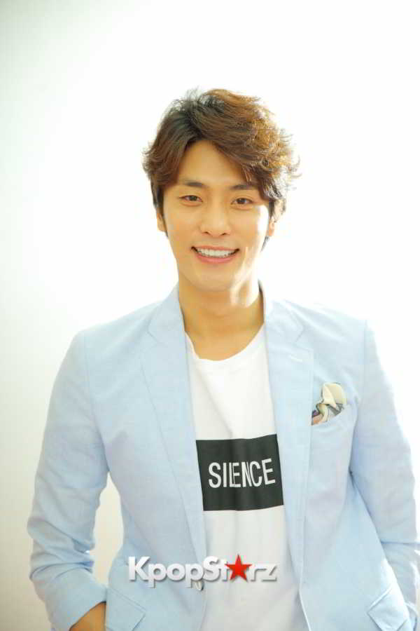 exclusive-photo-interview-sunghoon-i-can-offer-my-heart-to-the-woman-i-love (4)