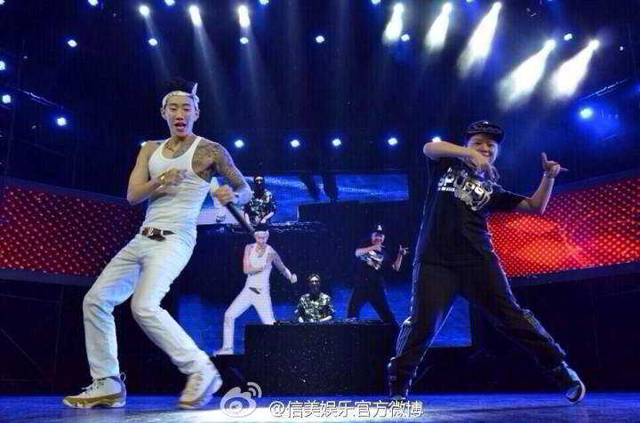 10360898_728997933840445_7625879725812058752_n