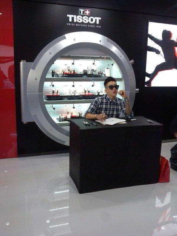 10574247_723033337770238_3638405645705495148_n