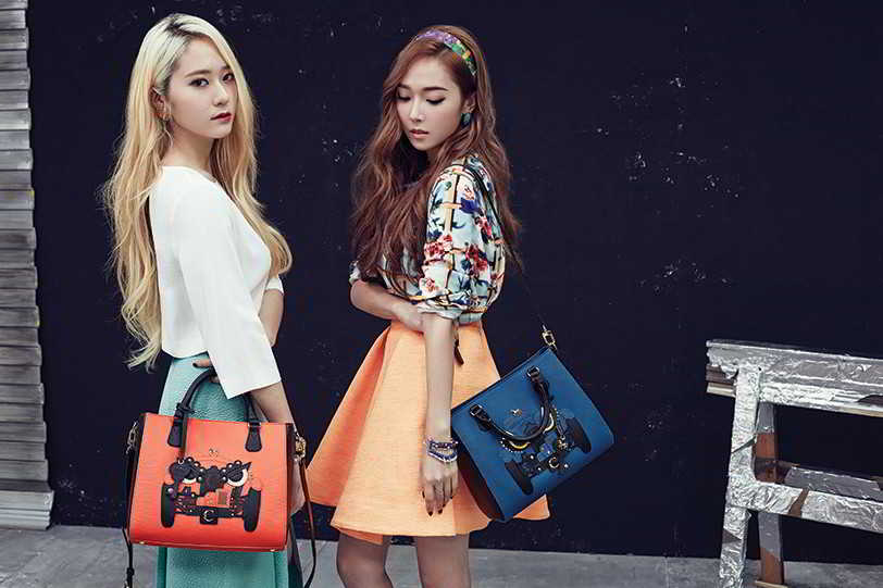 Jessica & Krystal  Lapalette 8 Suexo