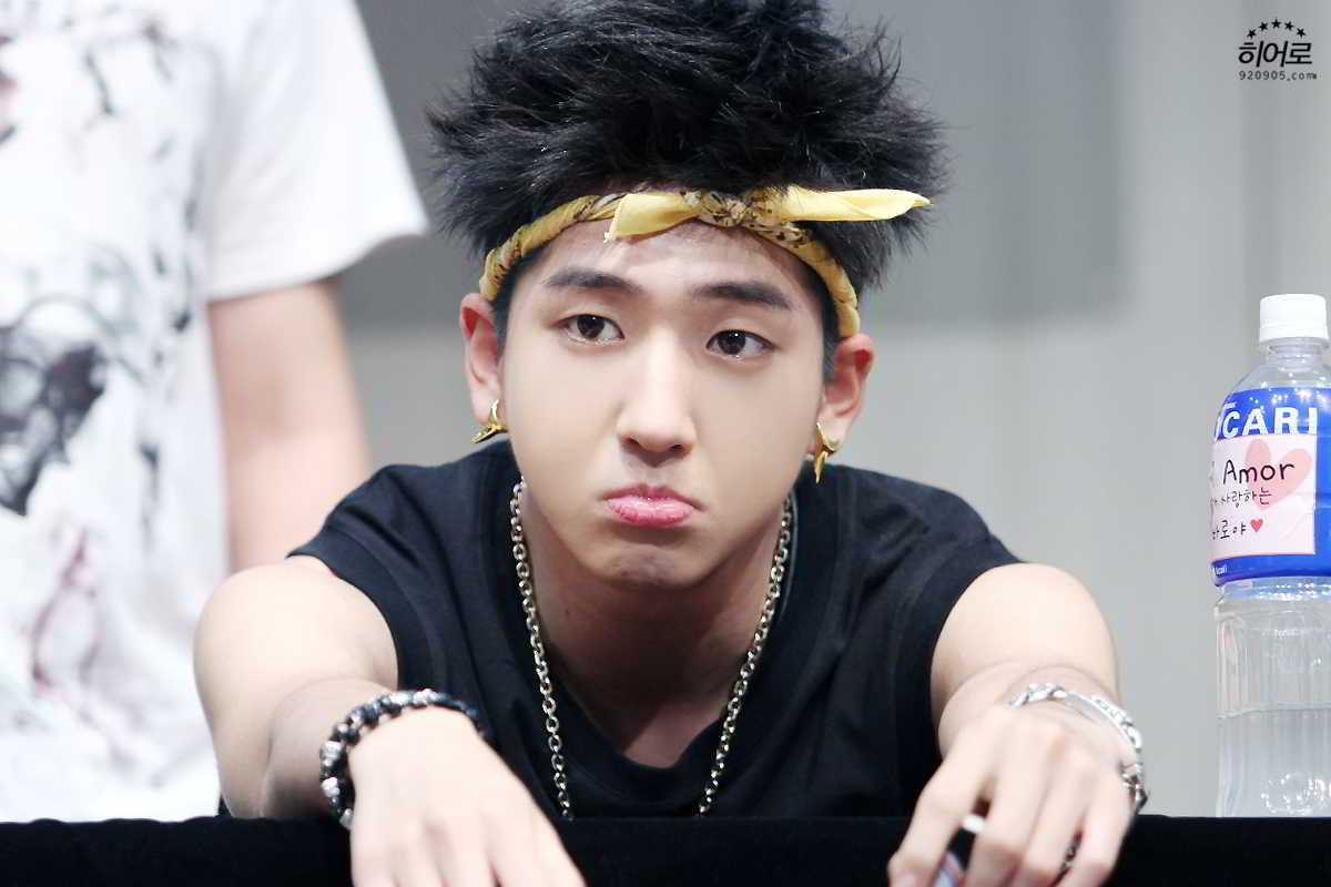 photos-b1a4-baro-at-e2809cwhat_s-going-one2809d-fansign-in-daejeon-2