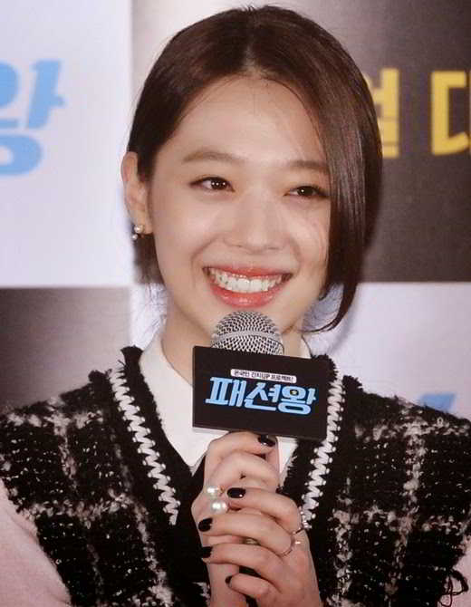 fx+sulli+fashion+king+press+con