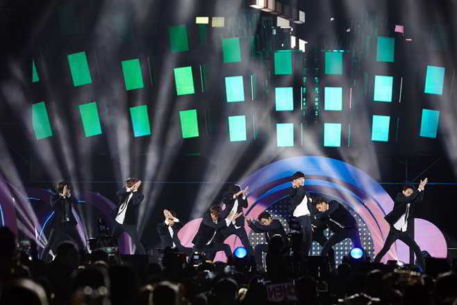 EXO Miguhui Awards Suexo 2