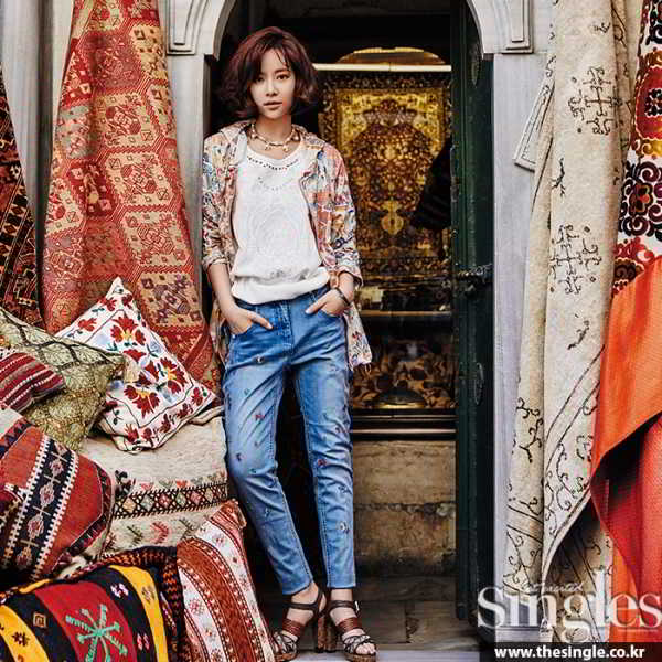 hwang-jung-eum-in-istanbul-singles-may-2015-pictures (2)