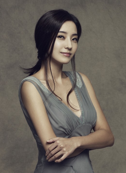 Han_Chae-Young-p3