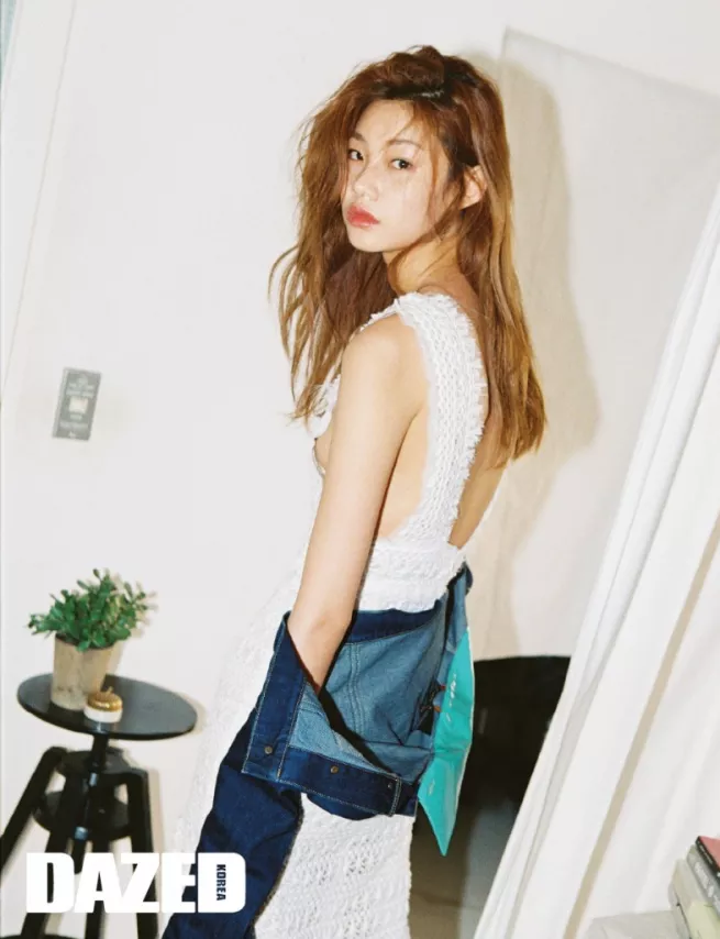 Korean-Model-Jung-Ho-Yeon-Dazed-Confused-Magazine-April-2015