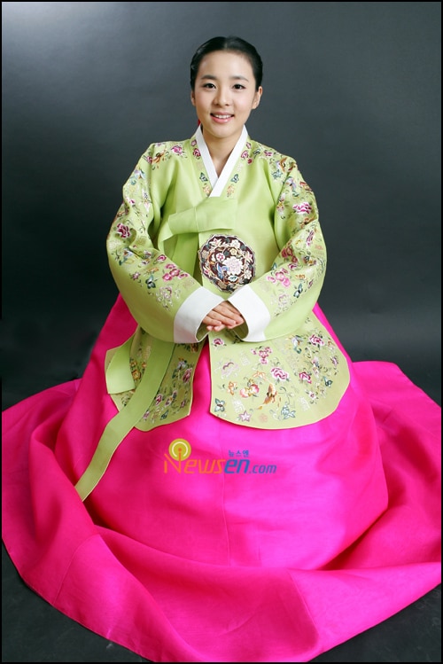 Dara-hanbok