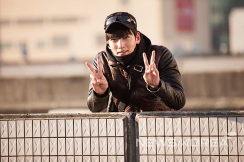 tumblr_nj0rnuLREL1tuj76io1_500