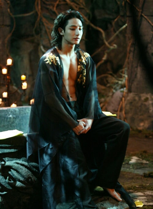 tumblr_nqwvblKobm1tv6c04o1_500