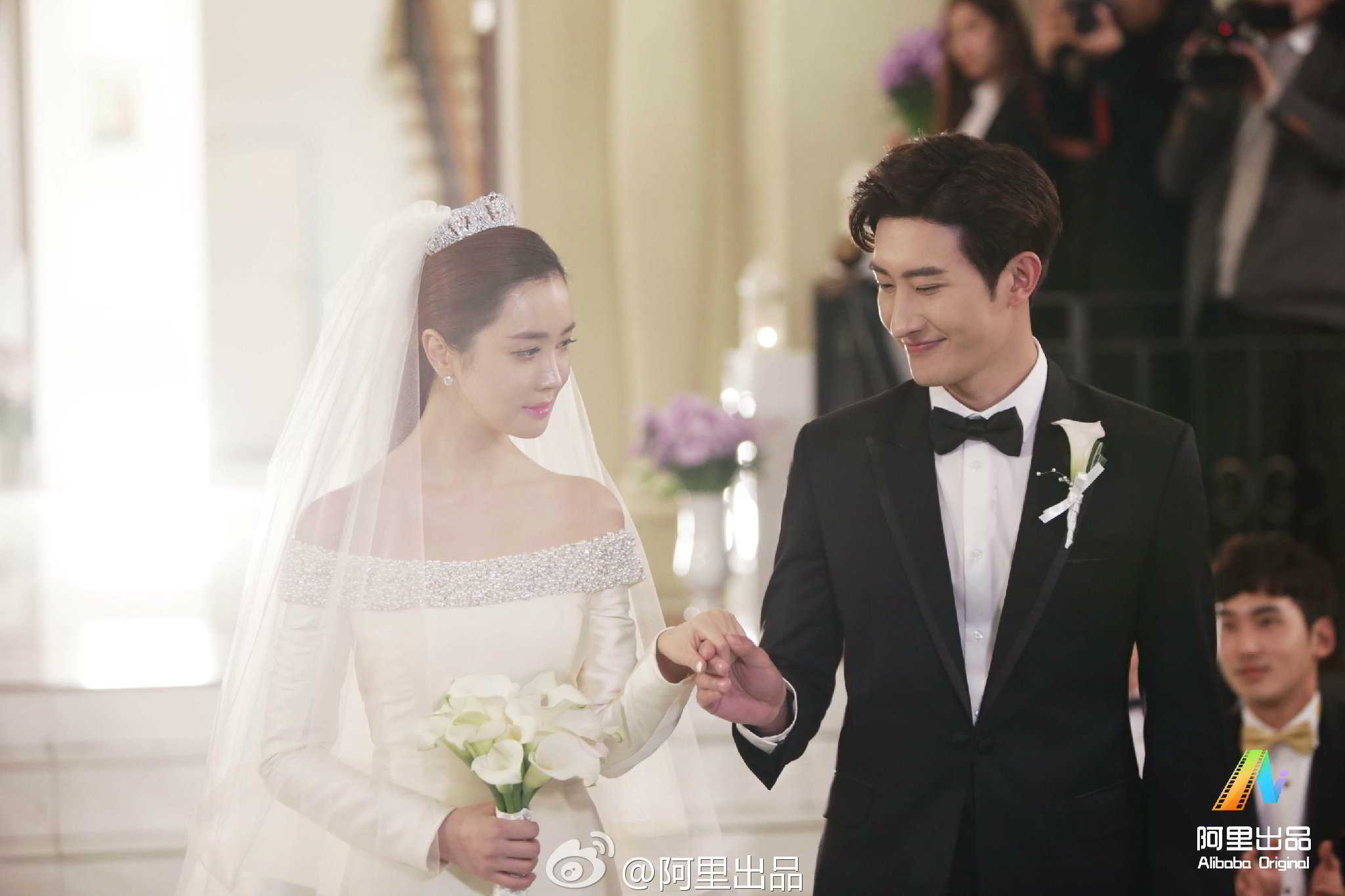 Lee Da Hae Ve Zhou Mi Çiftinin Best Couple Düğün Fotoğrafları Çok