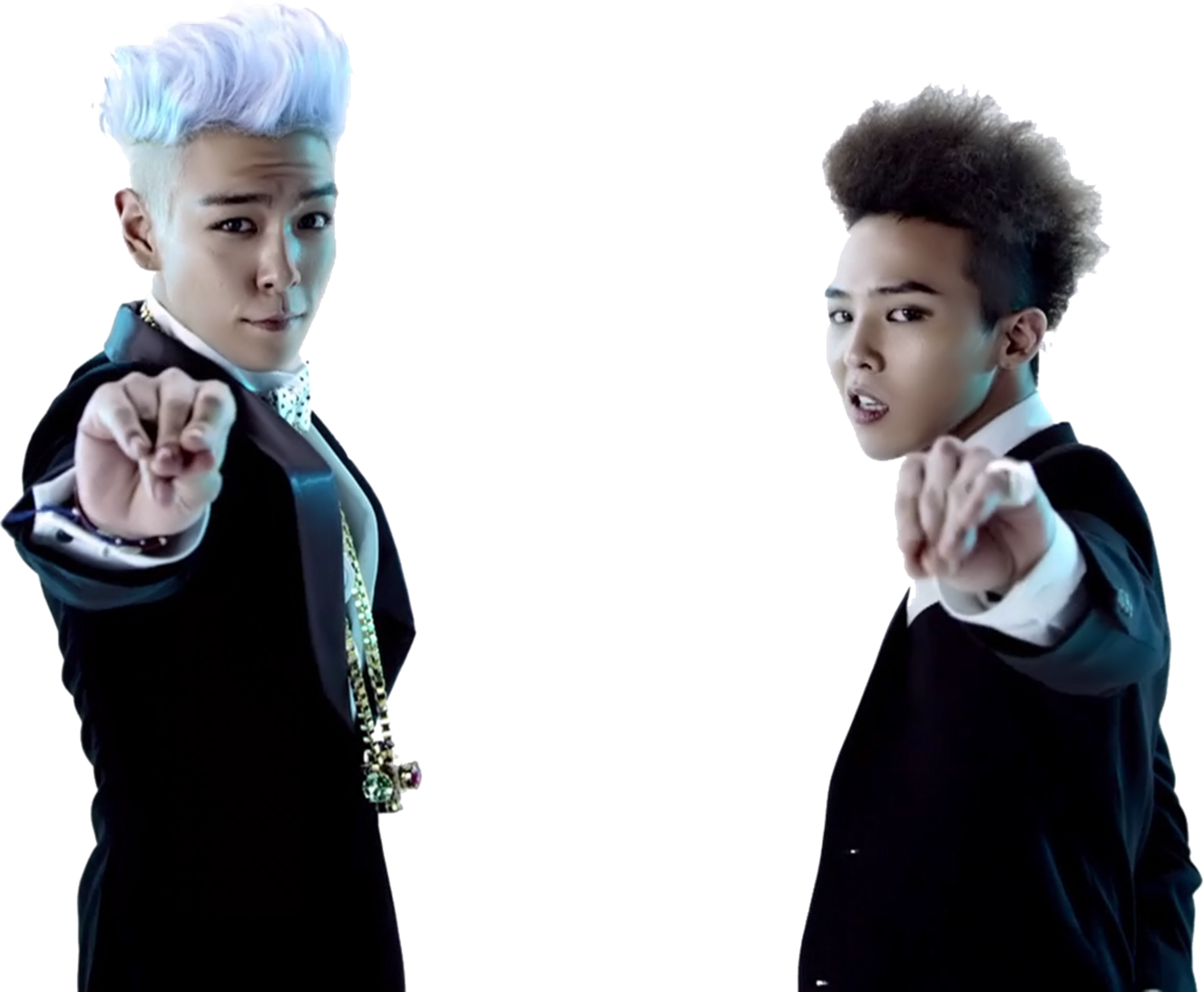 Bang в россии. BIGBANG G-Dragon в полный рост. G-Dragon и Top. Биг бэнг GD В полный рост. Парные обои kpop.