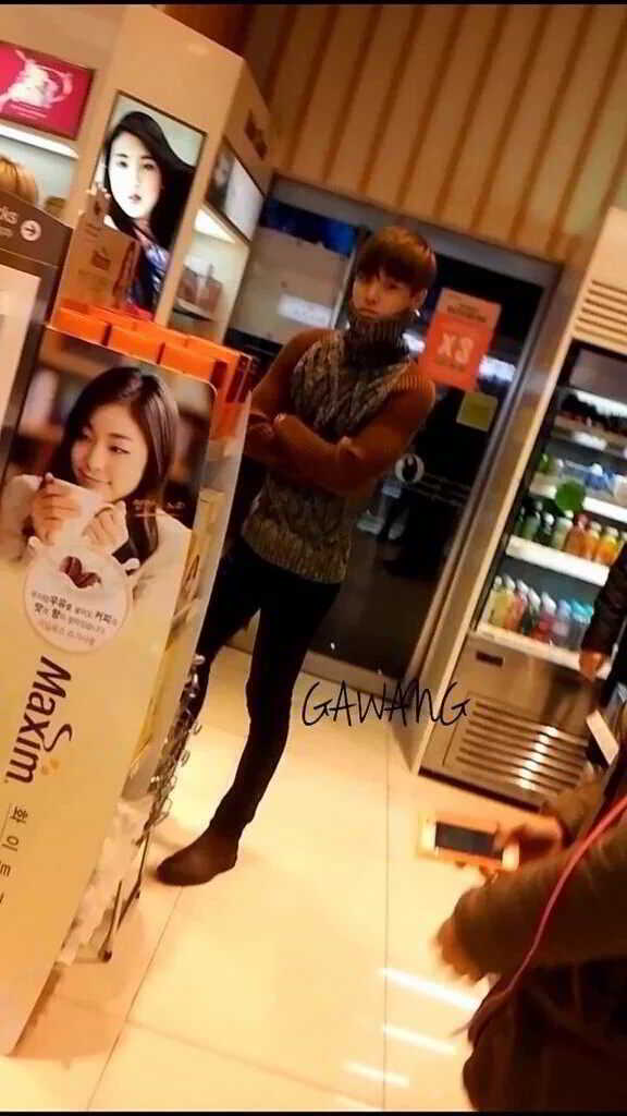 1c882a094666d132f8ca4f9b7441db28