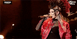 tumblr_nyqx0lD0uG1sy8x5ho1_400