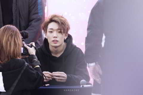 2b253c954994205449ba341c15ebbd69