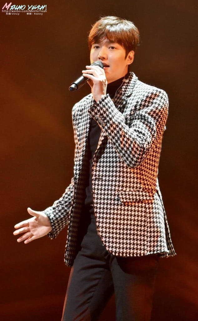 ed551508gw1f01sbqaxqnj21kw2ju7wi