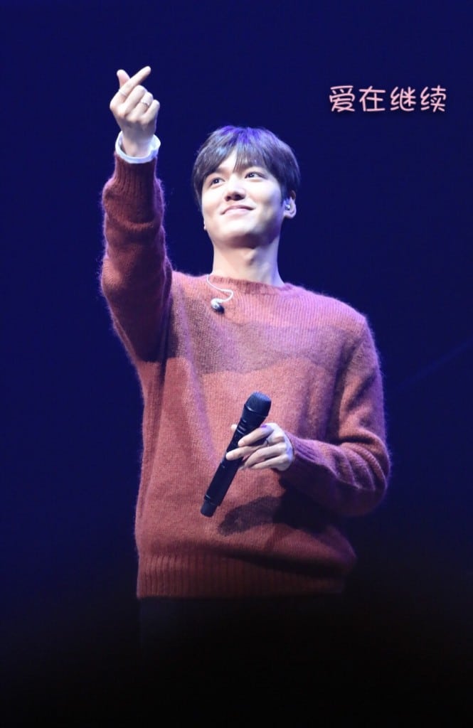 ec178661gw1f0c16c9bwjj20ql14ydkz