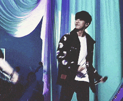 tumblr_n2jn97CqNo1sqnknbo4_r1_250