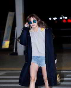 4Minute-HyunAs-Airport-Fashion-4
