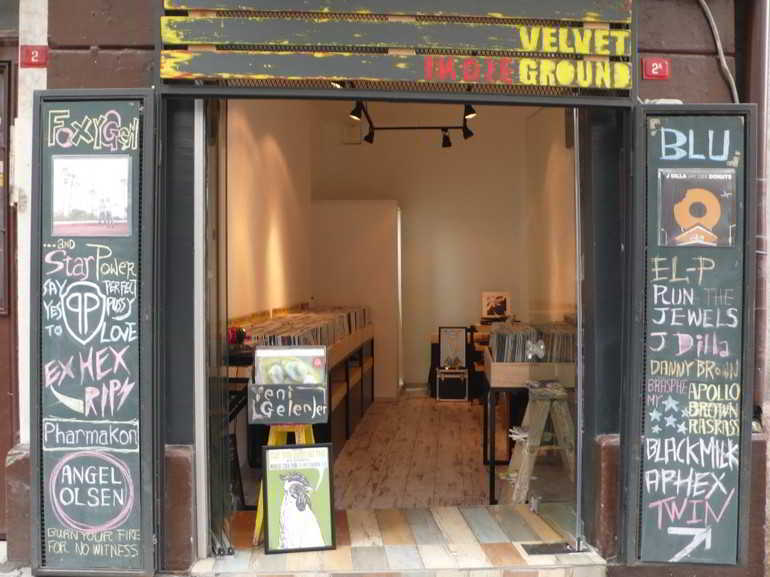 5765147e18c77324a4b5d4ee