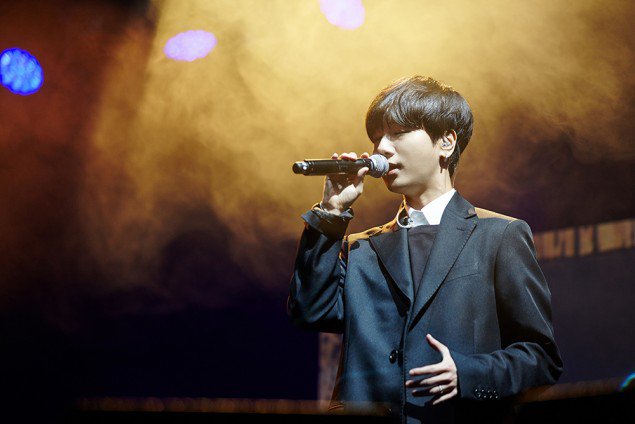 Yesung_1465188195_+¦+¦_THE_AGIT_¦°+¼_+t-°1