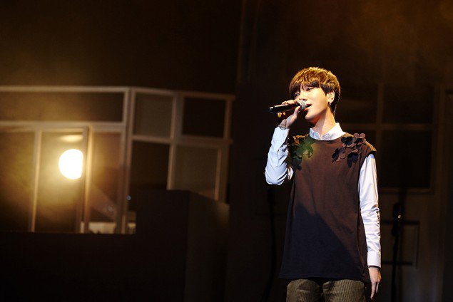 Yesung_1465188195_+¦+¦_THE_AGIT_¦°+¼_+t-°2