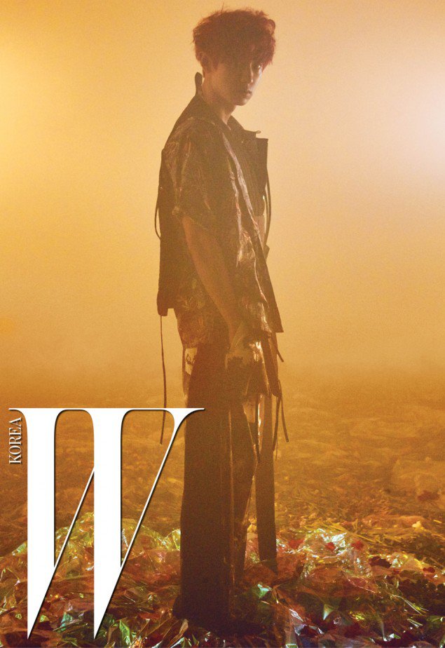 Chanyeol_1468252079_4