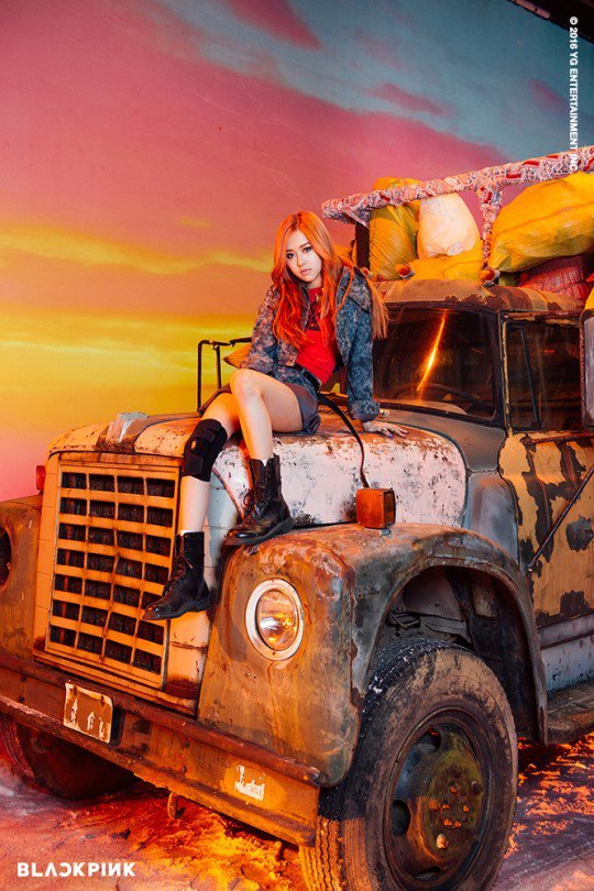 black-pink_1471306786_bp1