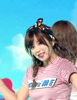 tumblr_nrzq6ncnWT1tlaxyuo1_400