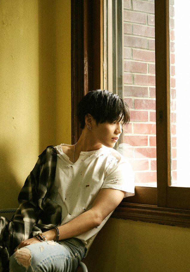 shinee_1478740391_%ec%83%a4%ec%9d%b4%eb%8b%88_%ec%a0%95%ea%b7%9c_5%ec%a7%91_%eb%a6%ac%ed%8c%a8%ed%82%a4%ec%a7%80_%ec%95%a8%eb%b2%94_%ed%83%9c%eb%af%bc_%ed%8b%b0%ec%a0%80_%ec%9d%b4%eb%af%b8%ec%a7%80