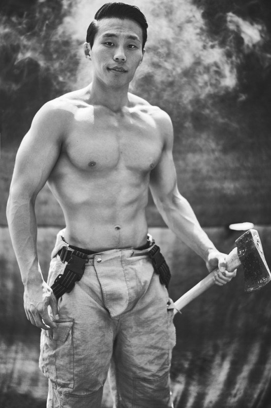 пожар в корее. корейцы пожарники. пожарные в южной корее форма. форма пожарных кореи. пожарные кореи.