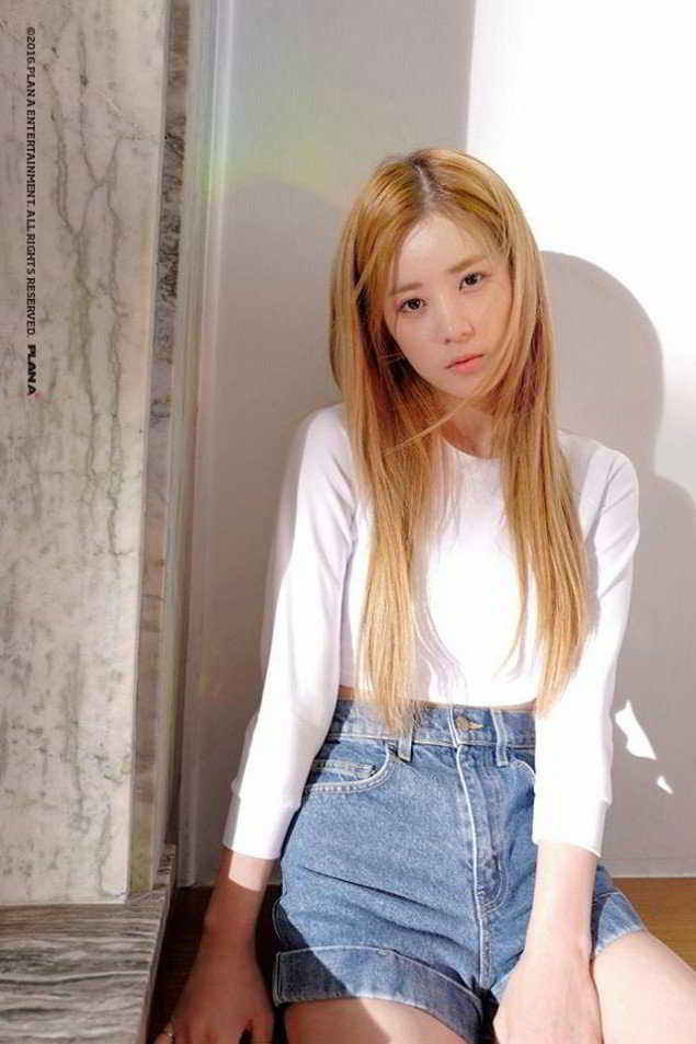 a-pink_1481037281_15349732_1287858947994934_8222150410155391987_n